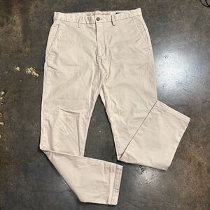 Banana Republic Mens Lived-In Chino Athletic Fit Pants 33x32 Khaki Slim Tapered
